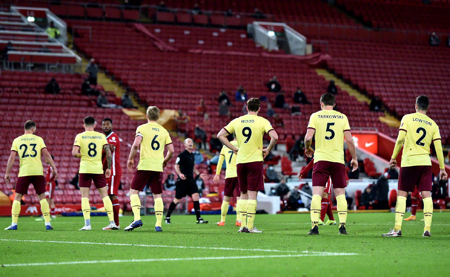 足球运动员 足球运动员