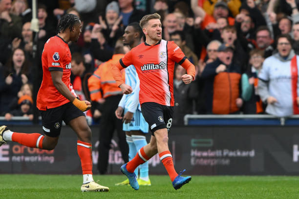 英超赛场上 英超赛场上